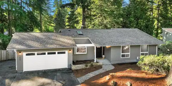 3023 255th SE