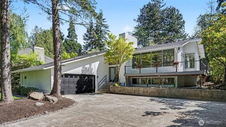 6560 Mercer