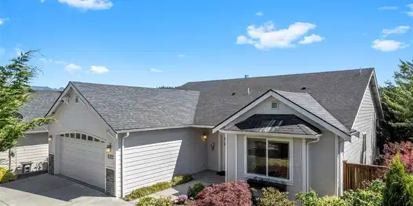 3804 McLaughlin