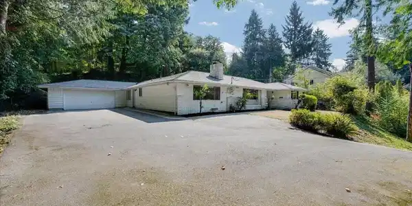 4332 Mercer
