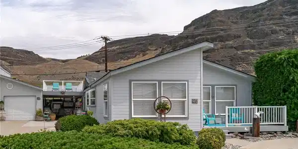 9054 Crescent Bar Road