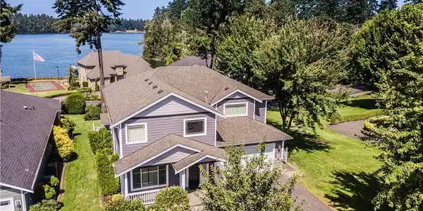 9058 Eagle Point Loop Road SW