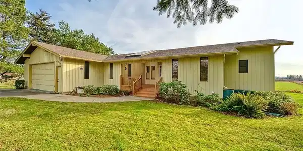 405 E Wiser Lake Road
