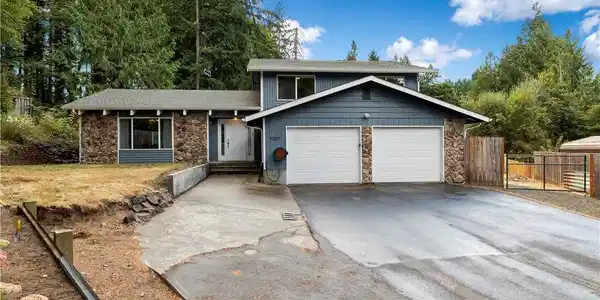 7007 Alderwood SE