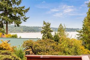 4111 181st SE