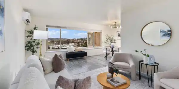 2703 Boylston E