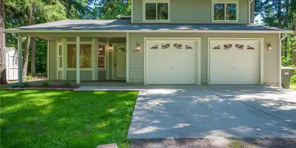 22412 Fairwood E