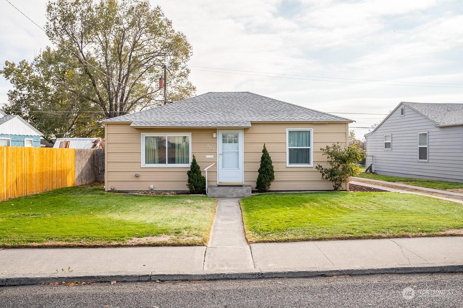203 Knolls Vista, Moses Lake, WA lhrmls01395284