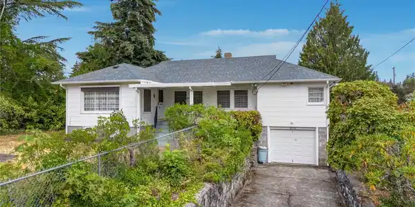 415 163rd S