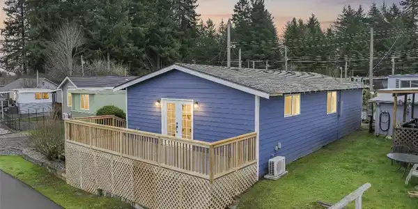 4707 Black Lake Belmore SW