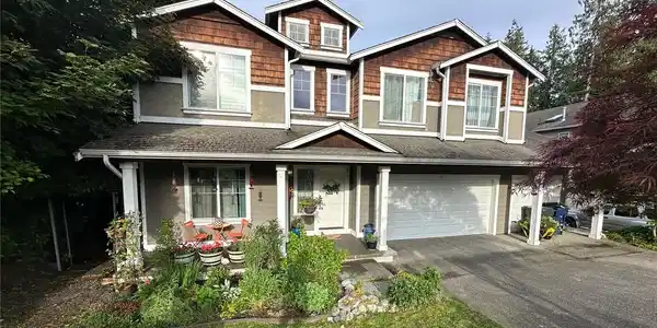 3615 73rd NE