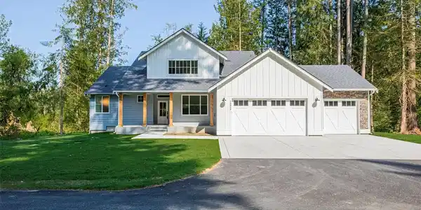 16827 62nd SE