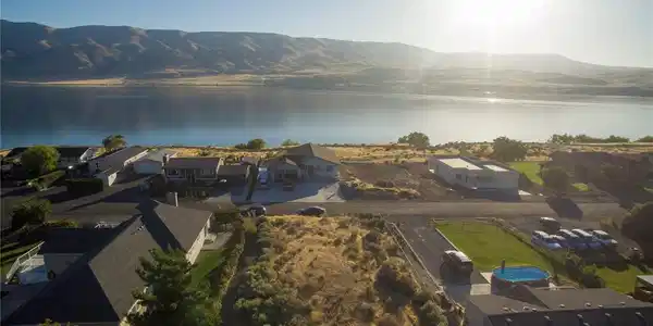 507 Island View SW