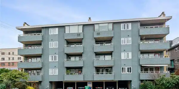 75 Lynn