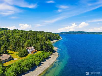 3065 Oak Bay
