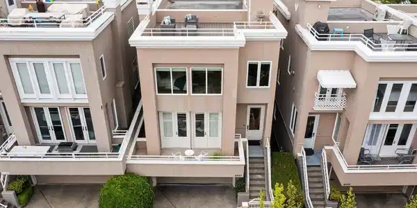 2341 43rd E