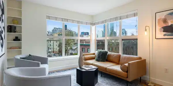 1610 Belmont