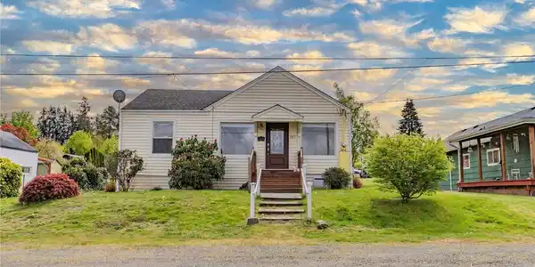 317 W Pine