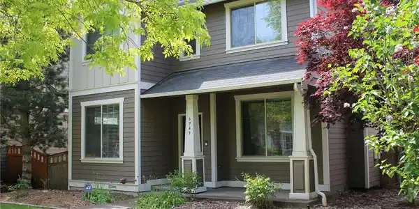 6749 Riverdale SE