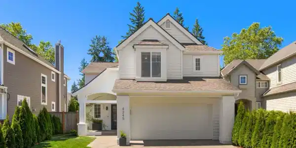 4245 249th SE