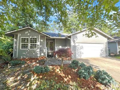 618 Woodland NE