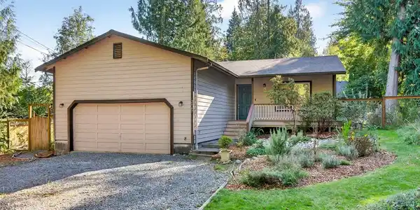 2967 Cedar