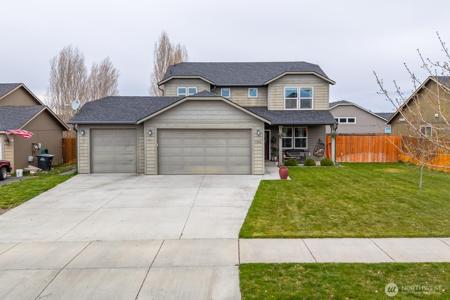 3504 Everett