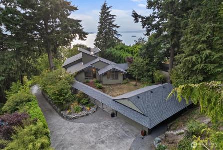 10214 47th SW