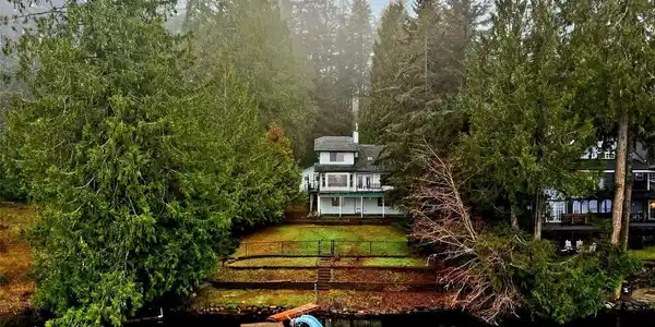 250 Panther Lake Rd