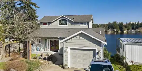 5322 Pattison Lake Drive SE