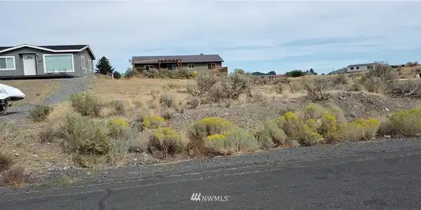 427 Island View SW