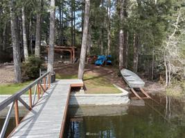 1181 Collins Lake