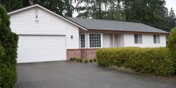 4633 Carpenter SE