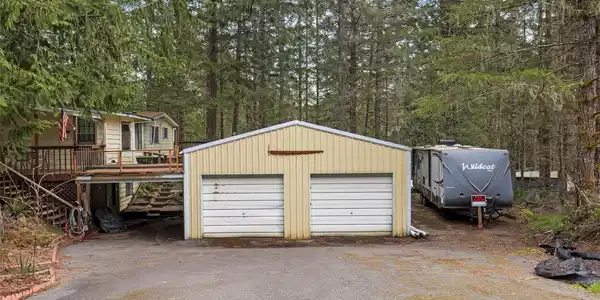 290 Lake Surf