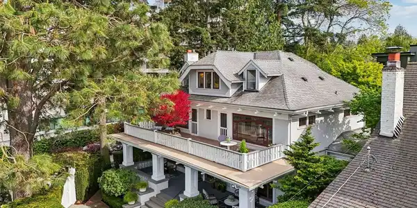 6670 Green Lake N