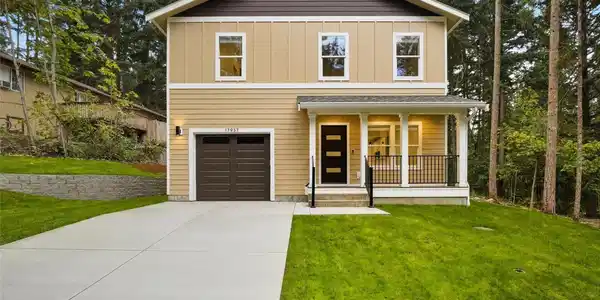 17937 Clear Lake