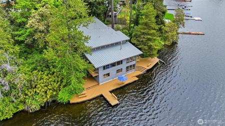 6511 27th SE