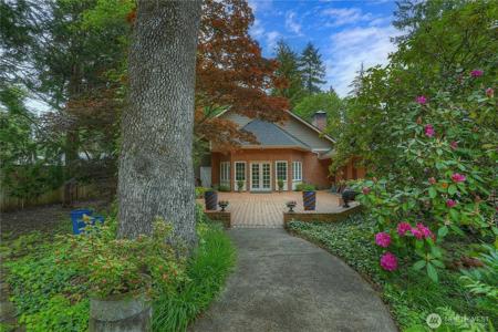 11417 Gravelly Lake SW