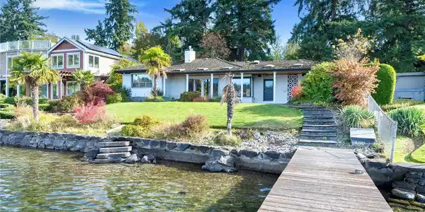 2045 Rose Point