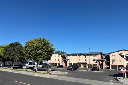 2900 Marina Dr.
