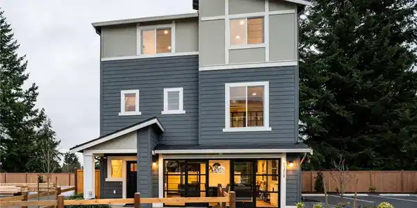 13218 E 11th Place W