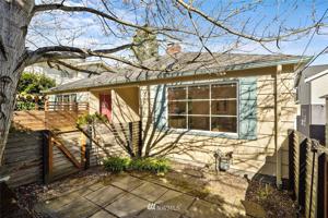 1706 Dexter Avenue N