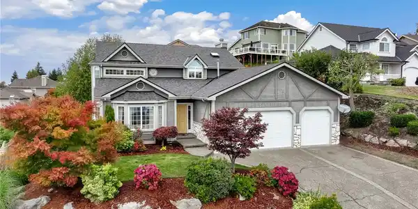 5244 Port View NE