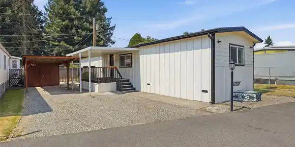 5620 112th E