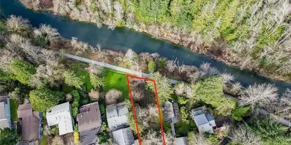 1828 Silver Beach