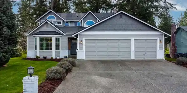 25821 Lake Wilderness Country Club SE