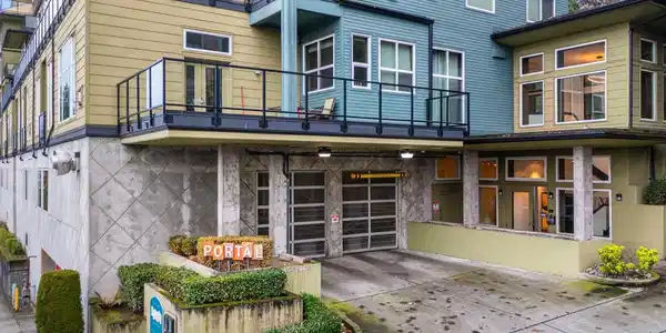 655 Crockett