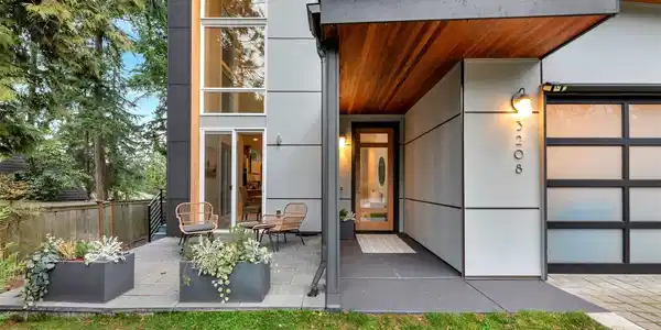 3208 89th SE