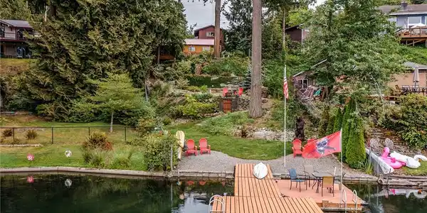 23074 Lake Wilderness S