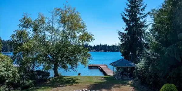 15014 Lake Goodwin